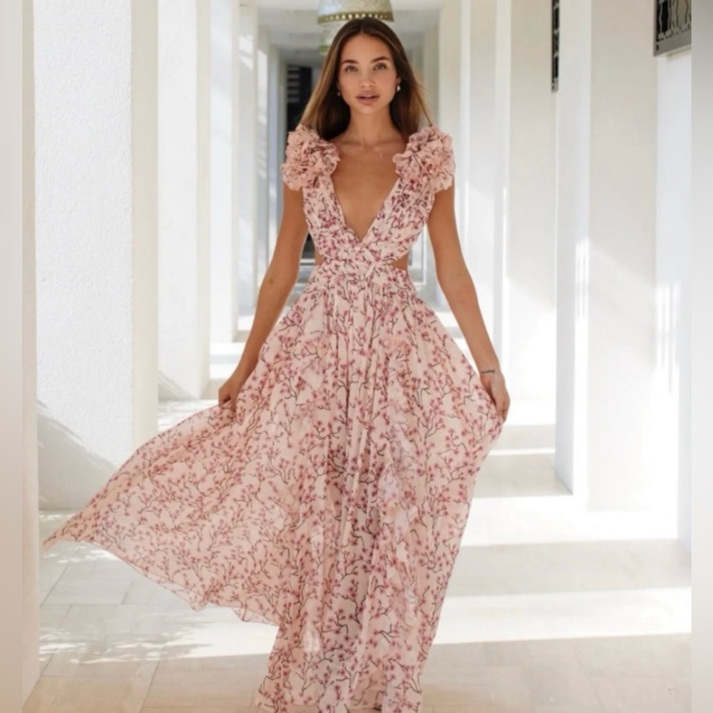 COMMENSE Ruffle Sleeve Pink Rosebud Cutout V-Neck
Strappy Back Dress - L